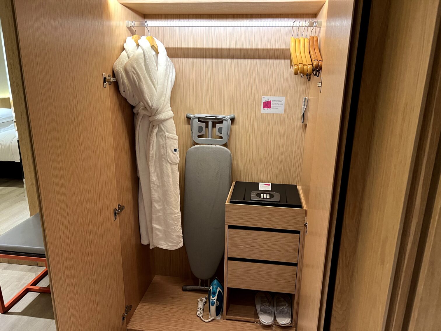 クローゼット