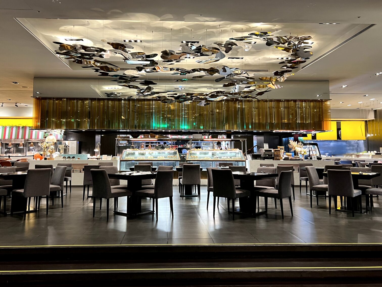 朝食ビュッフェ会場