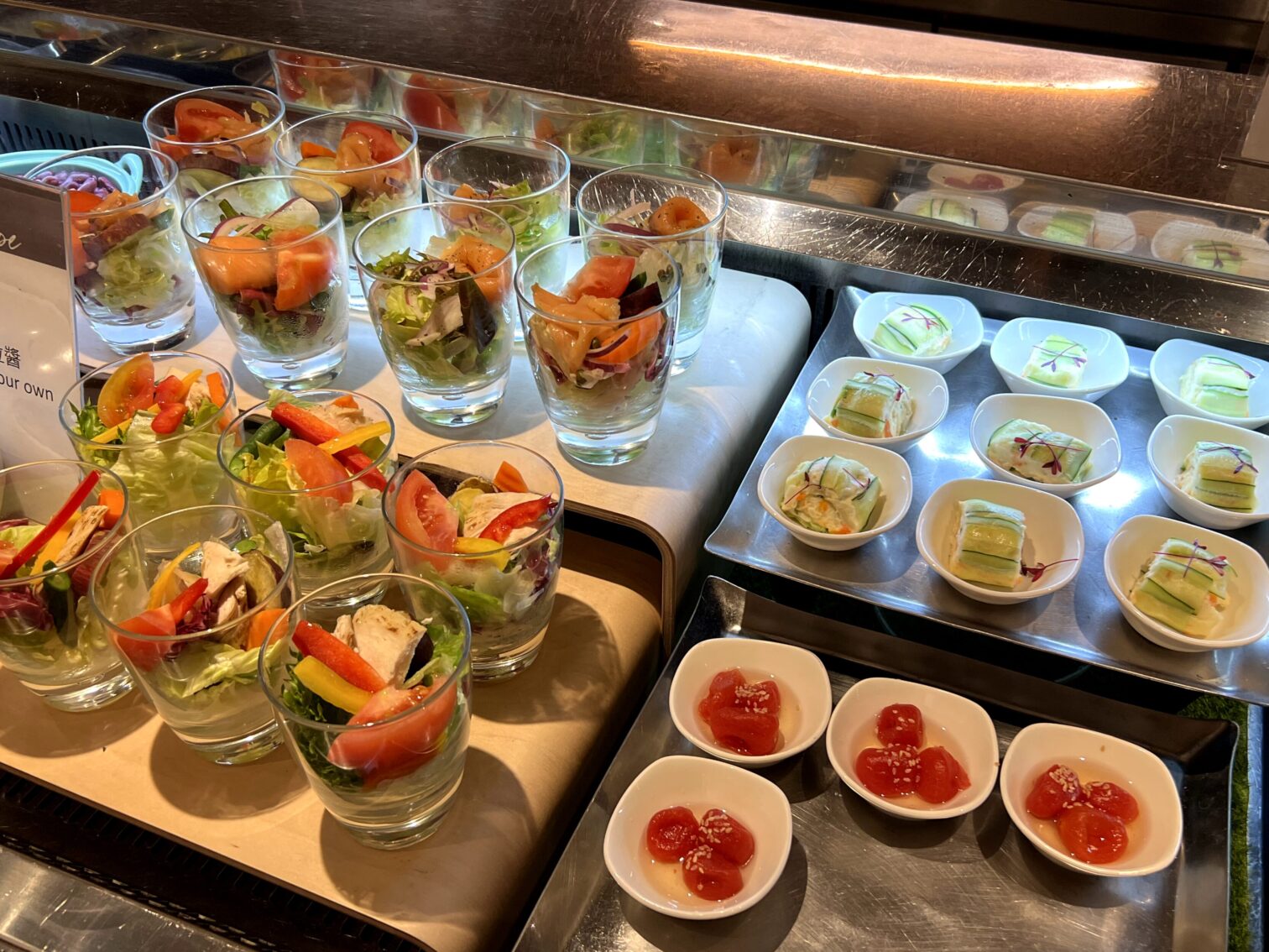 朝食ビュッフェ・サラダ
