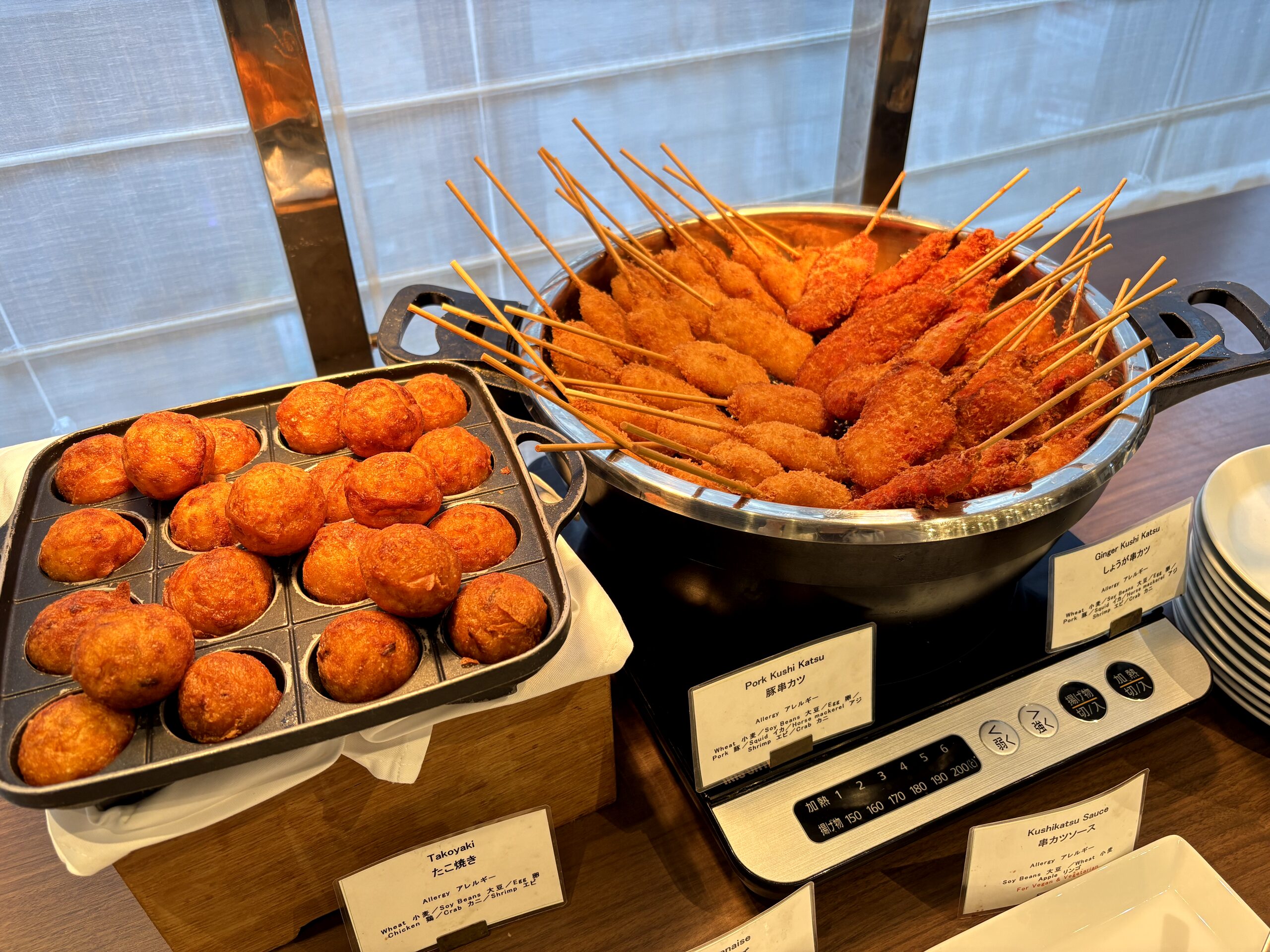 串カツとたこ焼き
