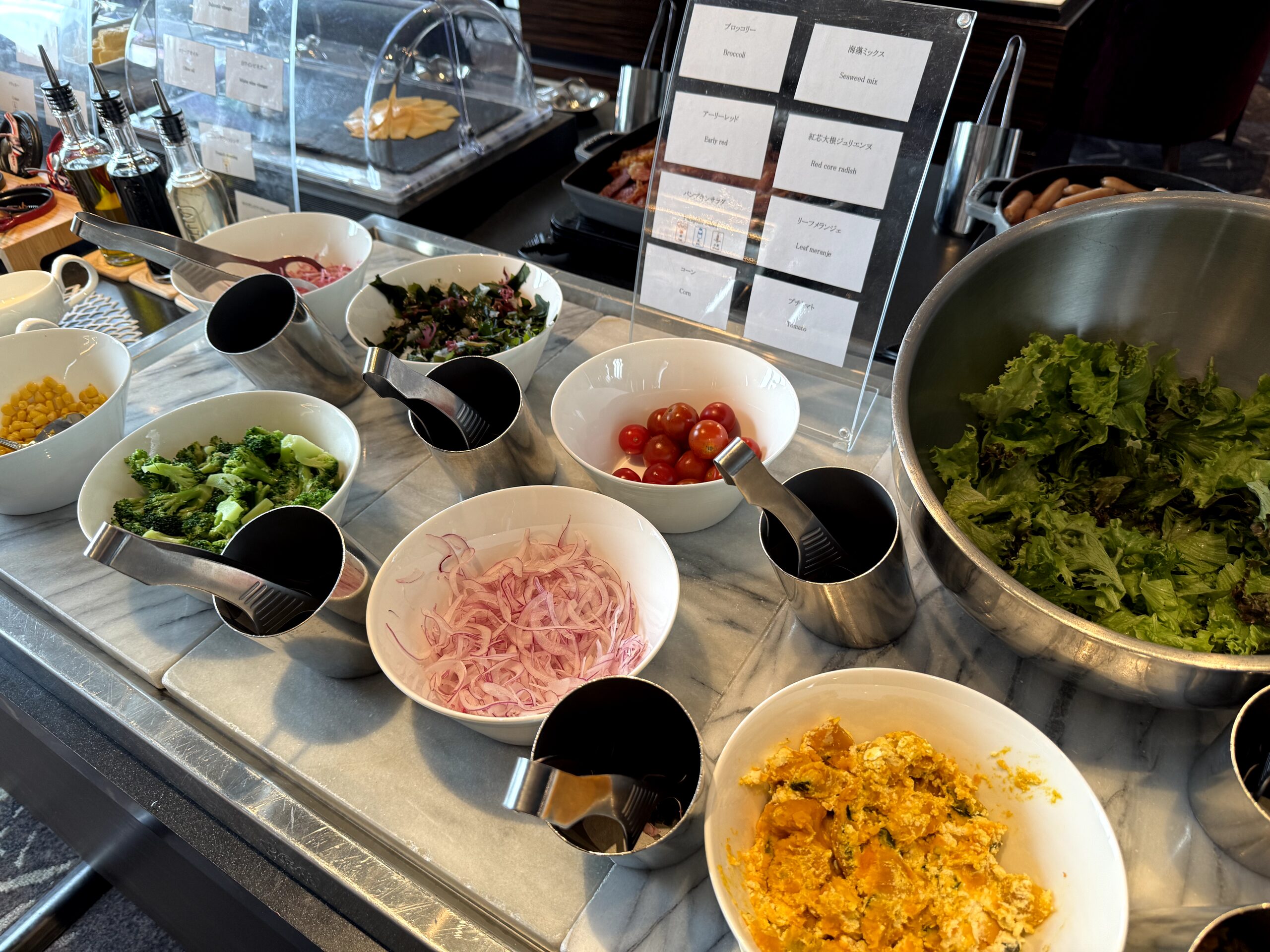 クラブラウンジ・朝食ビュッフェ