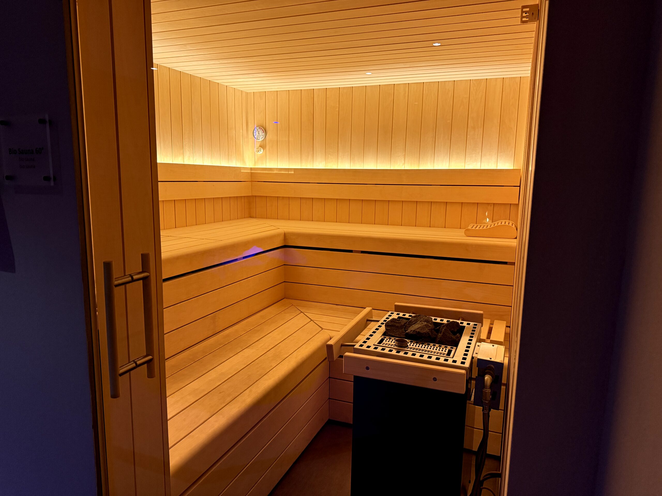 ジャグジー＆サウナ