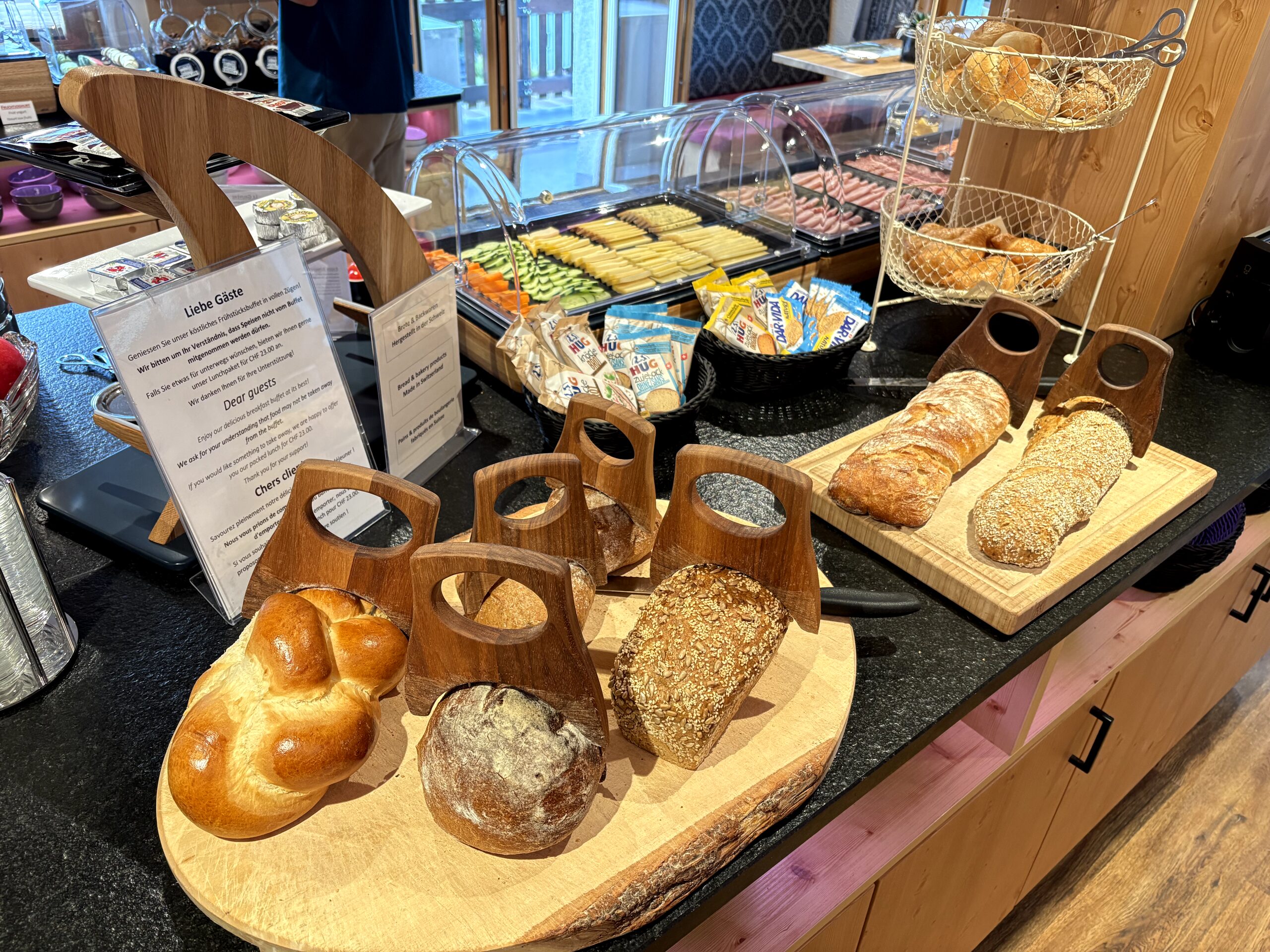 朝食ビュッフェ