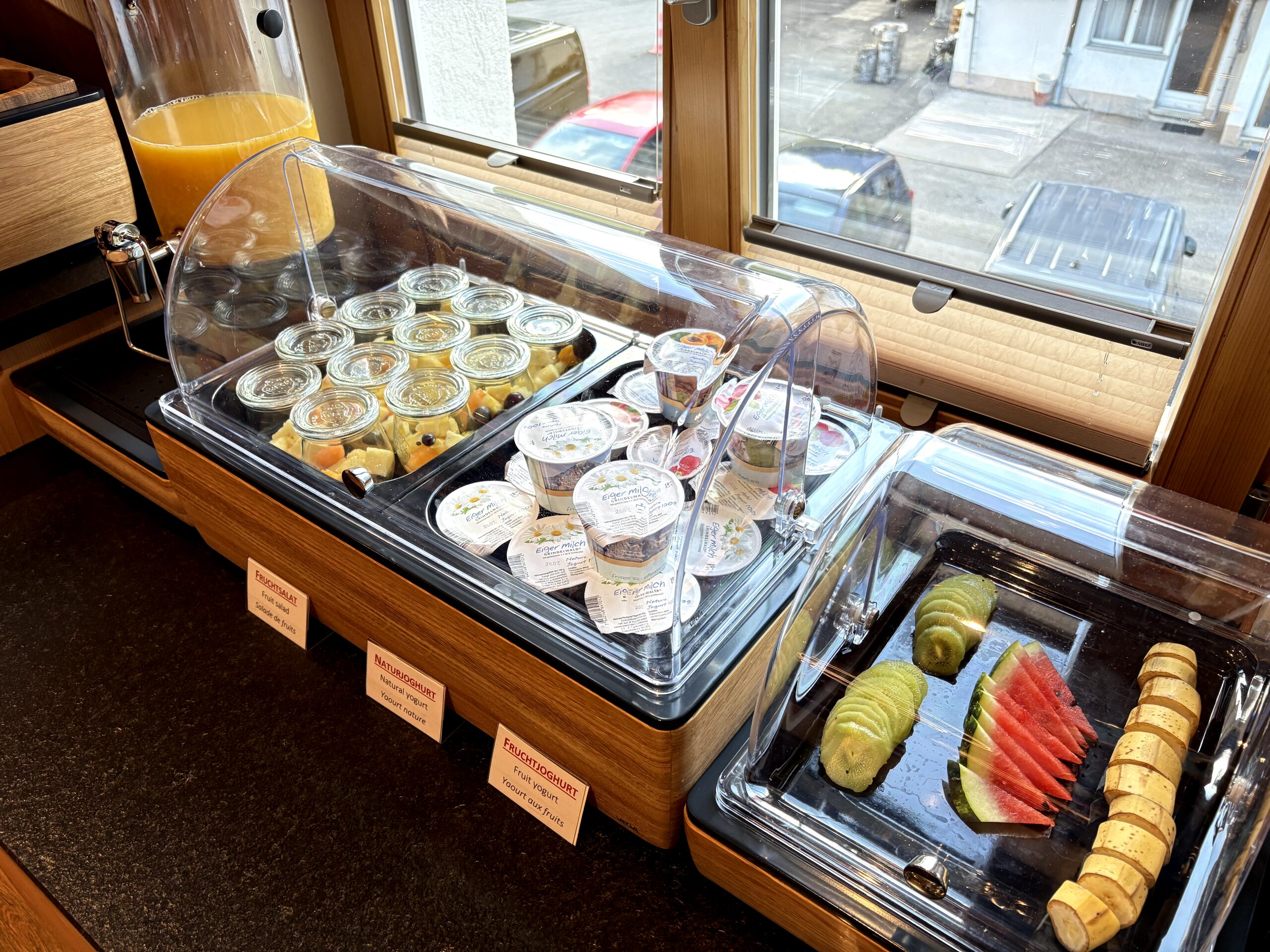 朝食ビュッフェ