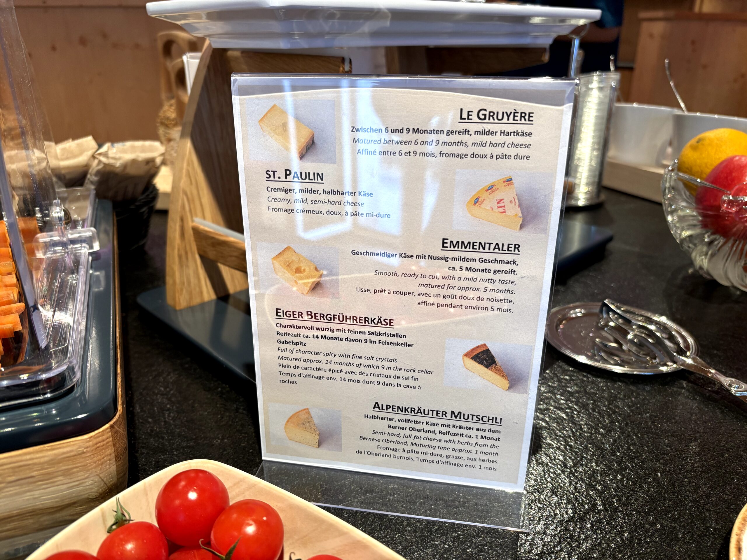 朝食ビュッフェ