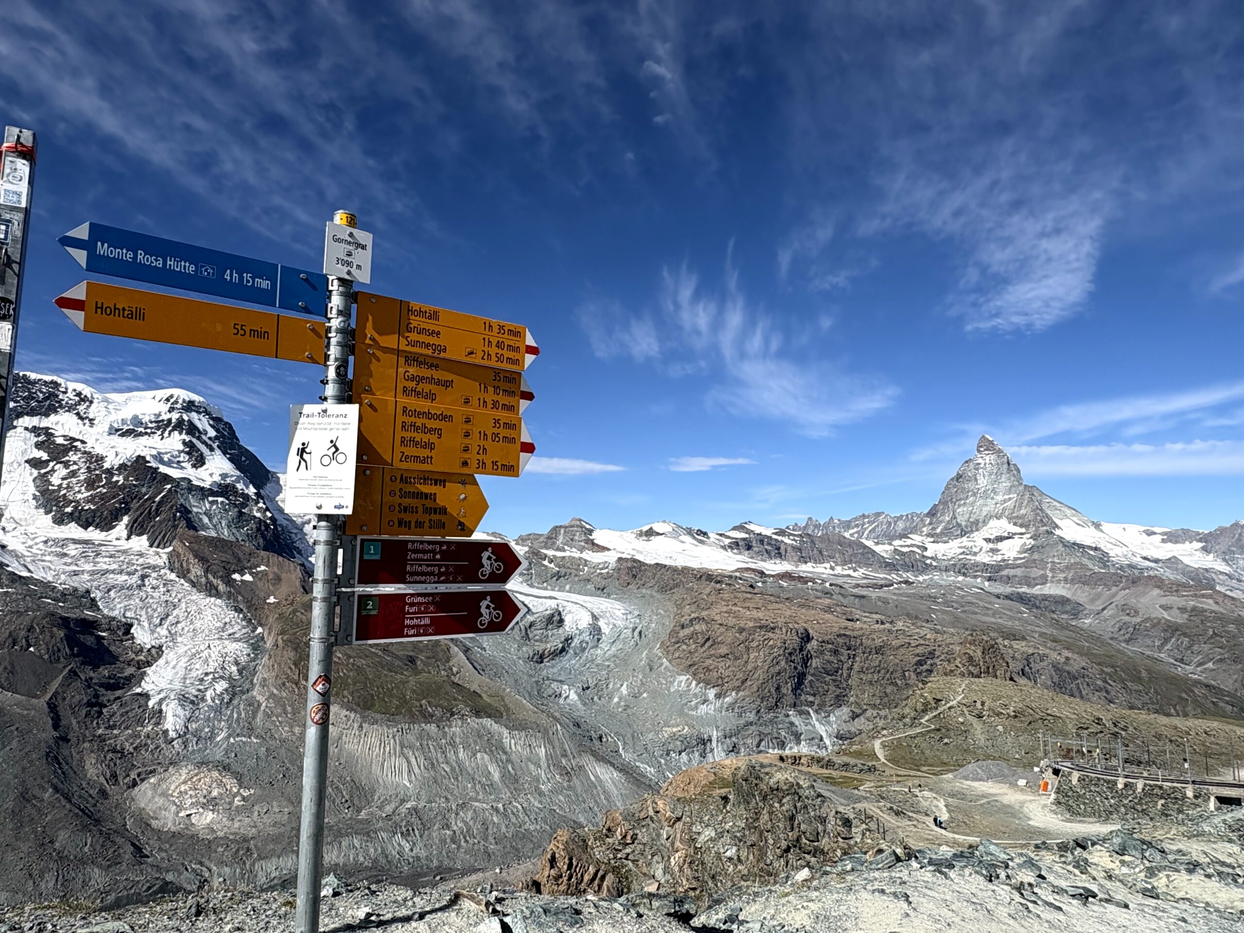 ゴルナーグラート展望台駅