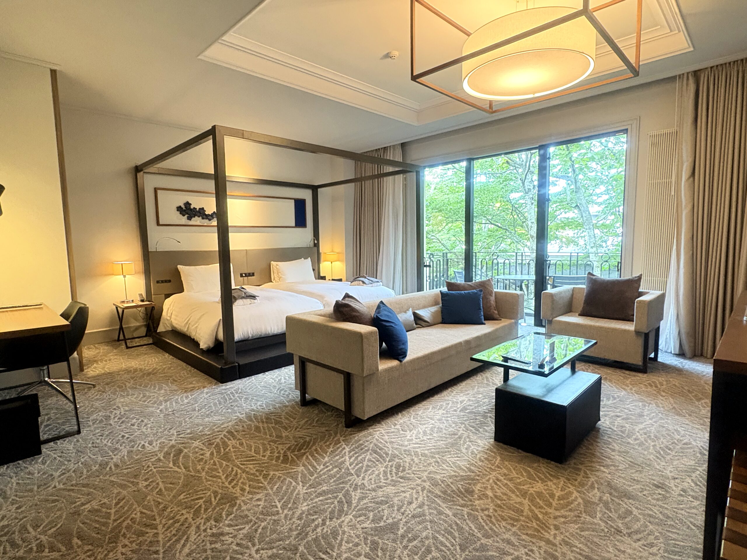 ツインデラックスルーム部屋全景