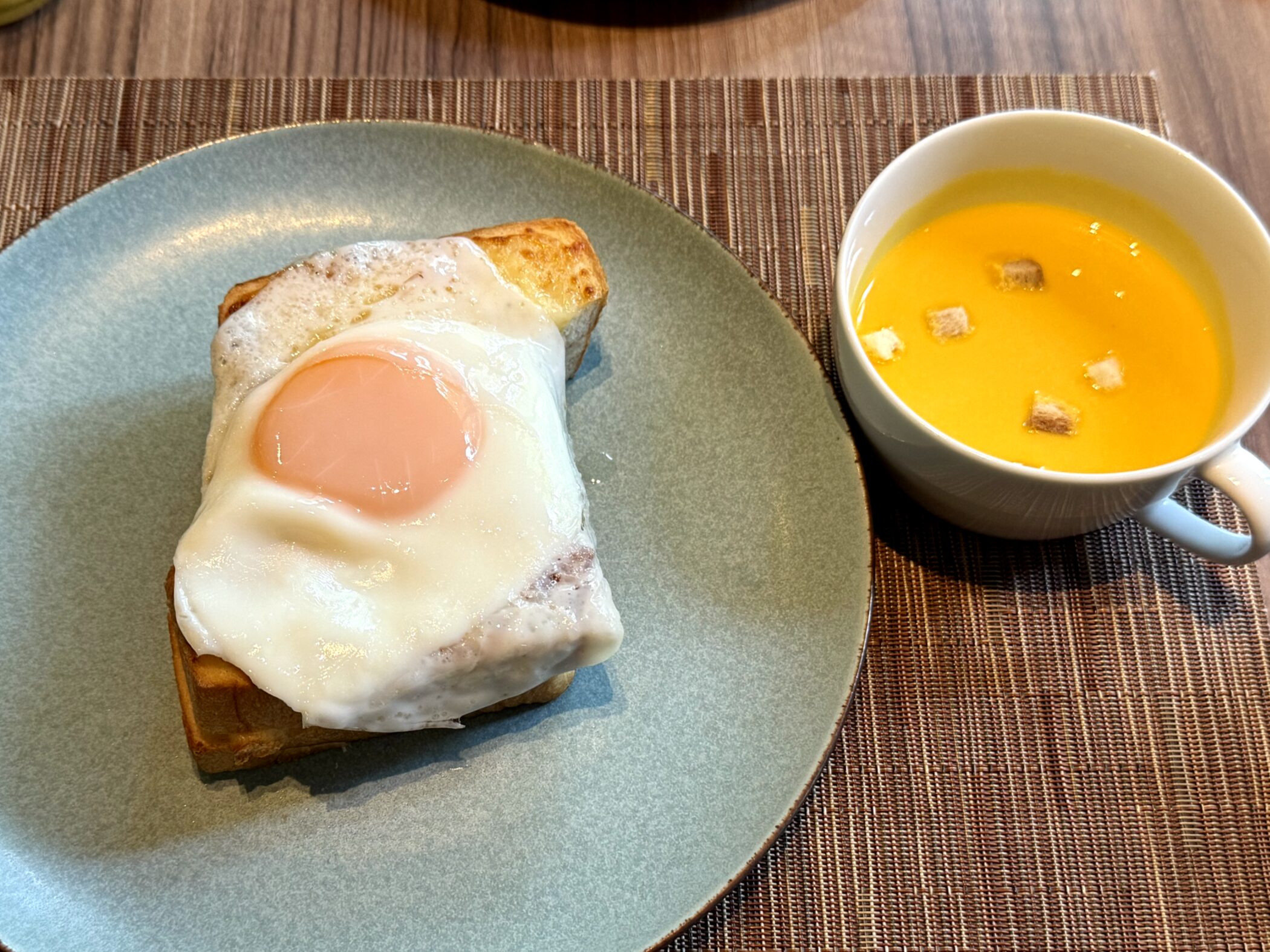 朝食のオーダーメニュー