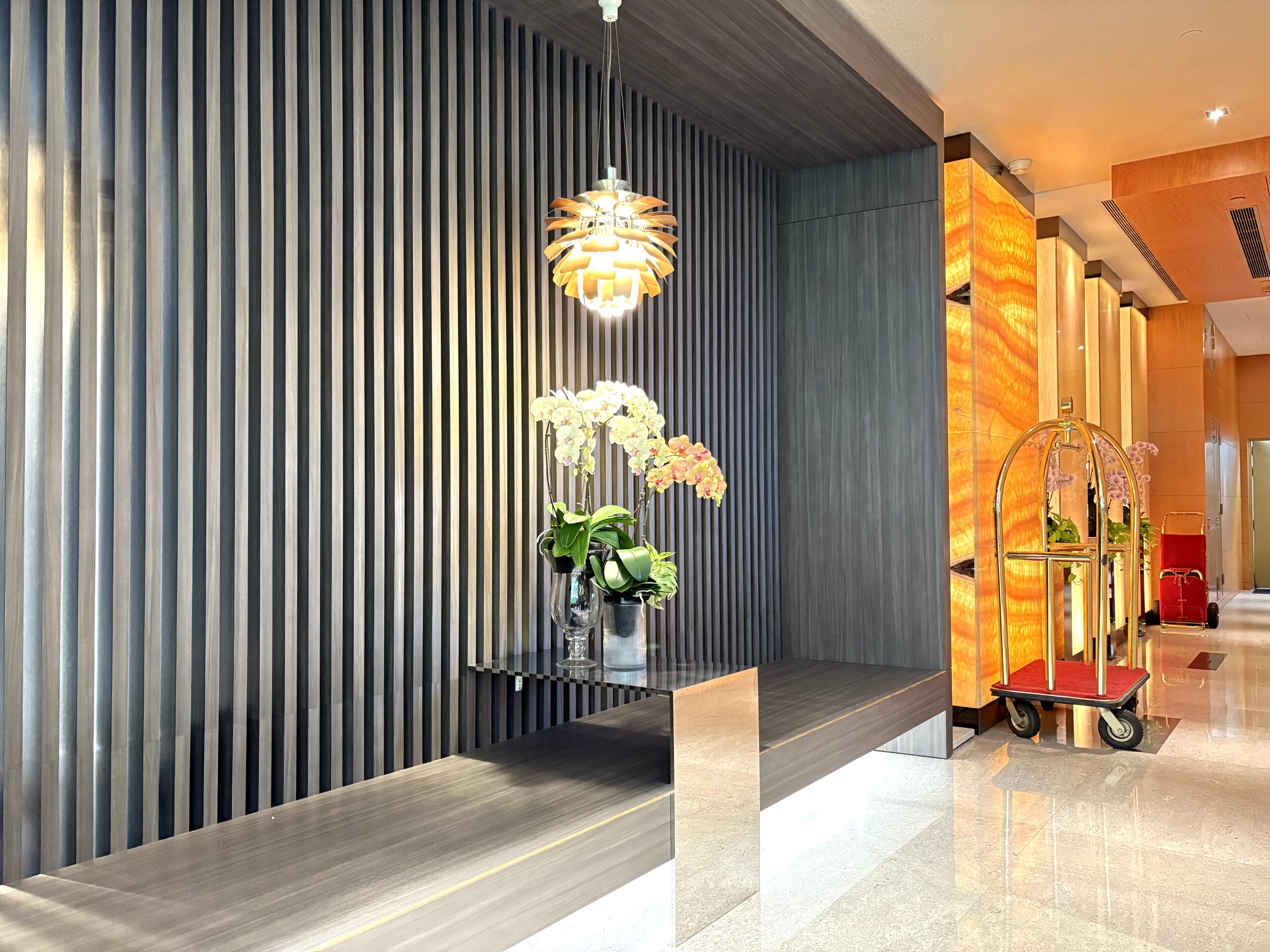 ホテルエントランス