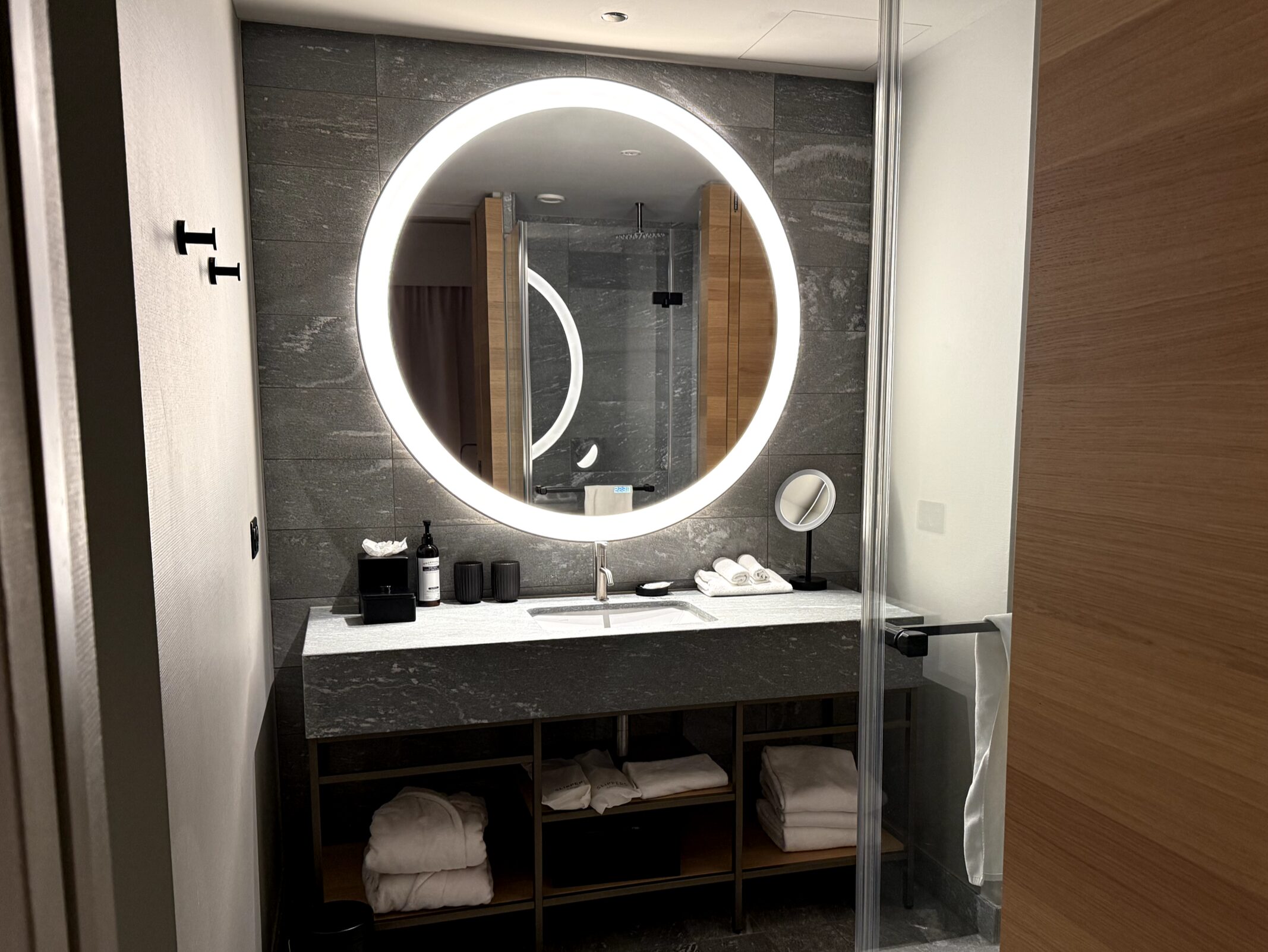 シャワールーム