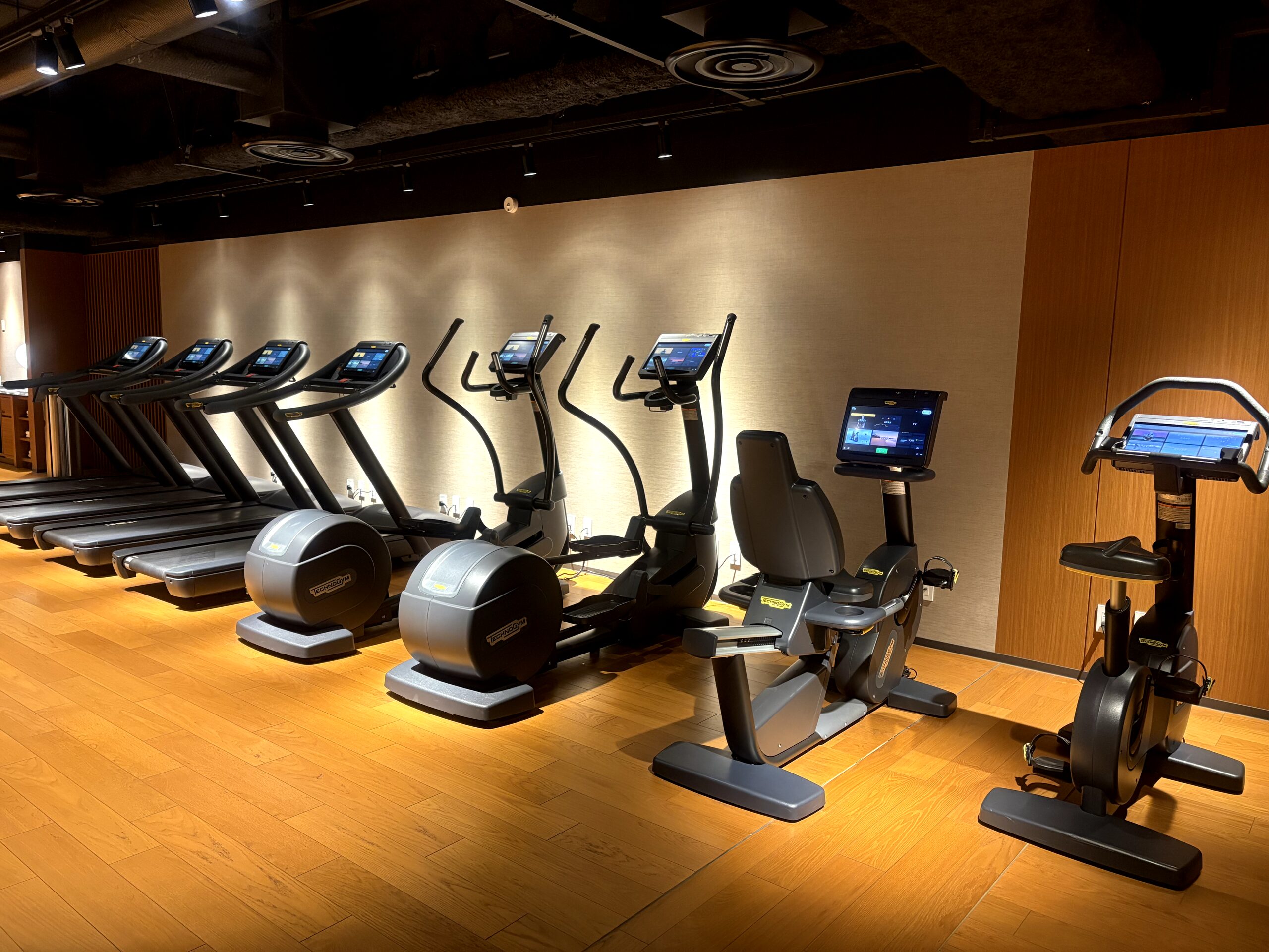 フィットネスジム