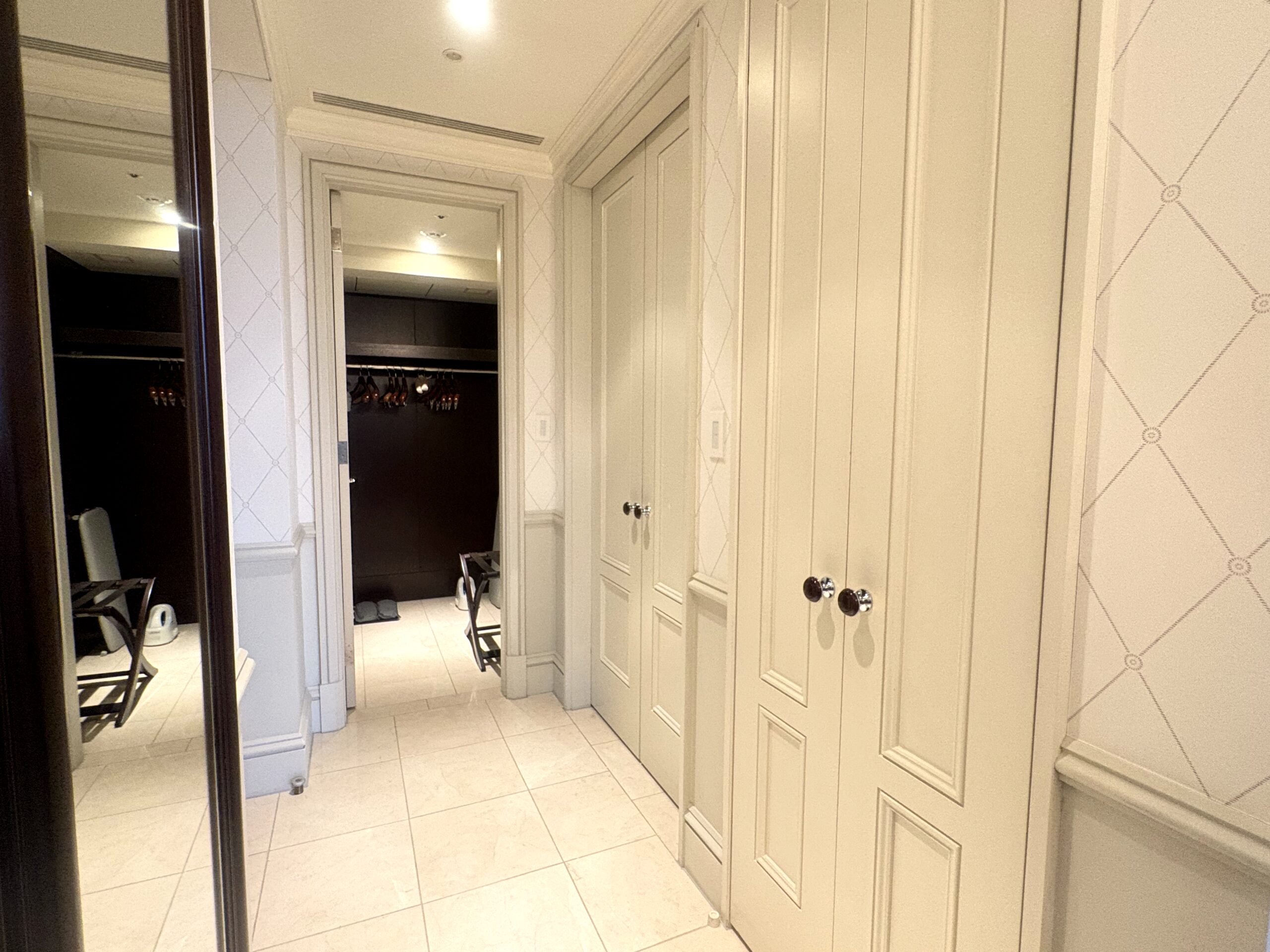 廊下とクローゼット