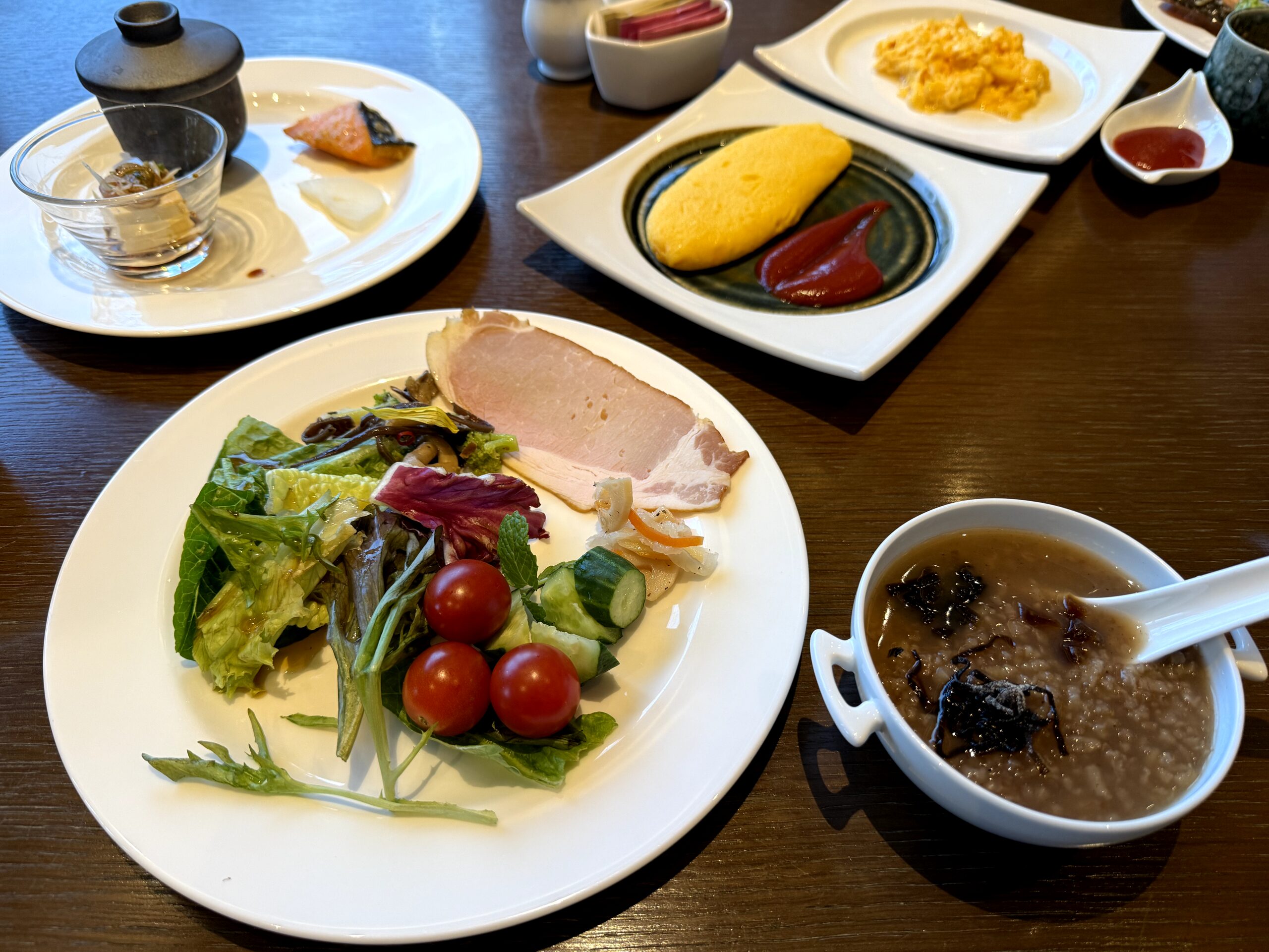 朝食ビュッフェ