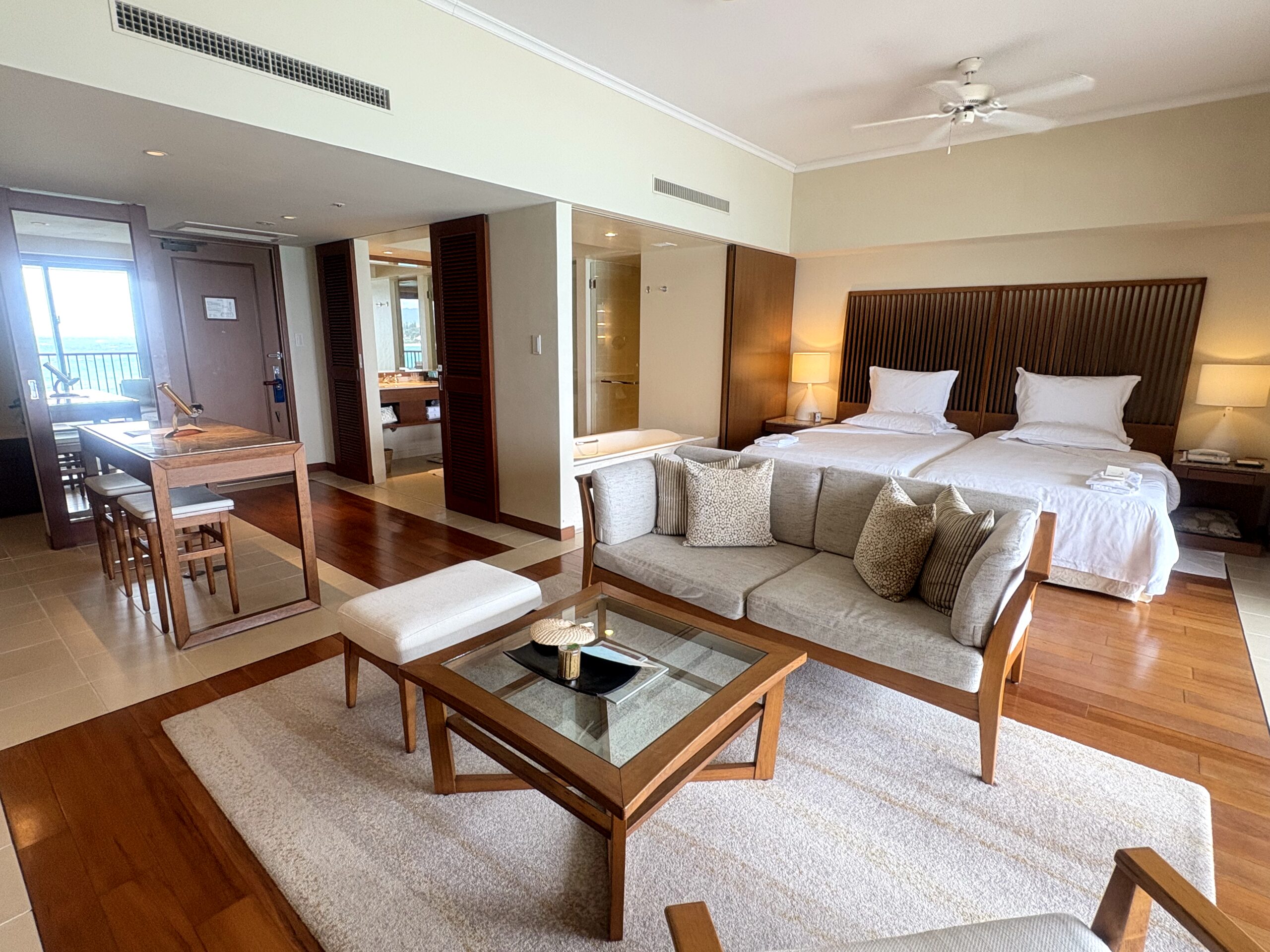 「クラブ・デラックス・オーシャン」ルーム