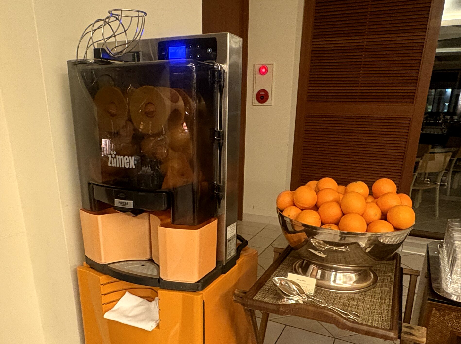 「ファインダイニング」朝食ビュッフェ